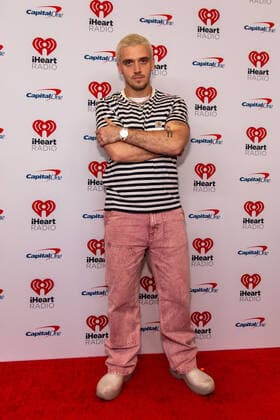 September 24, 2022, Las Vegas, Nevada, U.S: LAUV (ARI LEFF) arrives at the 2022 iHeartRadio Music Festival in Las Vegas, Nevada Las Vegas U.S. - ZUMAs135 20220924_zap_s135_085 Copyright: xDanielxDeSloverx