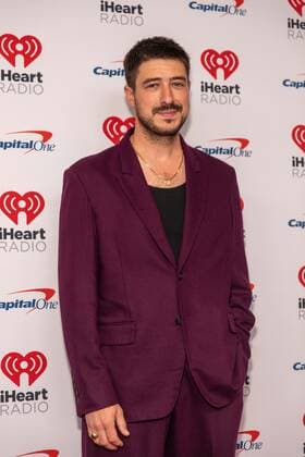 September 24, 2022, Las Vegas, Nevada, U.S: MARCUS MUMFORD arrives at the 2022 iHeartRadio Music Festival in Las Vegas, Nevada Las Vegas U.S. - ZUMAs135 20220924_zap_s135_096 Copyright: xDanielxDeSloverx