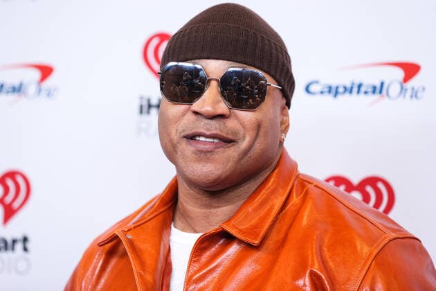 2022 iHeartRadio Music Festival - Night 2 - Press Room LL Cool J poses in the press room at the 2022 iHeartRadio Music Festival - Night 2 held at the T-Mobile Arena on September 24, 2022 in Las Vegas, Nevada, United States. T-Mobile Arena, Las Vegas, Nevada Nevada United States  Copyright: xImagexPressxAgencyx originalFilename: collin-2022ihea220925_npqZ1.jpg