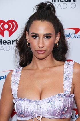 2022 iHeartRadio Music Festival - Night 2 - Press Room Genevieve Parisi poses in the press room at the 2022 iHeartRadio Music Festival - Night 2 held at the T-Mobile Arena on September 24, 2022 in Las Vegas, Nevada, United States. T-Mobile Arena, Las Vegas, Nevada Nevada United States  Copyright: xImagexPressxAgencyx originalFilename: collin-2022ihea220925_npoxb.jpg
