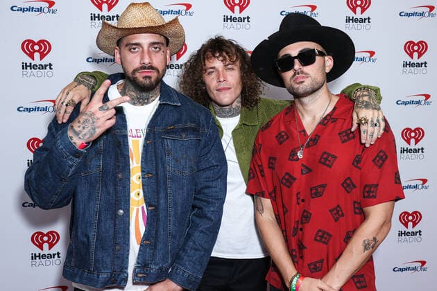 2022 iHeartRadio Music Festival - Night 2 - Press Room KEVI, Trevor Dahl and Matthew Russell of Cheat Codes pose in the press room at the 2022 iHeartRadio Music Festival - Night 2 held at the T-Mobile Arena on September 24, 2022 in Las Vegas, Nevada, United States. T-Mobile Arena, Las Vegas, Nevada Nevada United States  Copyright: xImagexPressxAgencyx originalFilename: collin-2022ihea220925_np1zp.jpg