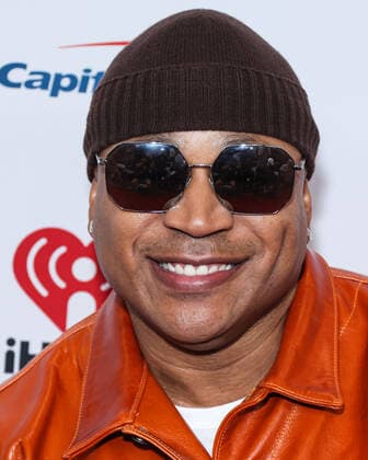 2022 iHeartRadio Music Festival - Night 2 - Press Room LL Cool J poses in the press room at the 2022 iHeartRadio Music Festival - Night 2 held at the T-Mobile Arena on September 24, 2022 in Las Vegas, Nevada, United States. T-Mobile Arena, Las Vegas, Nevada Nevada United States  Copyright: xImagexPressxAgencyx originalFilename: collin-2022ihea220925_npjQ4.jpg