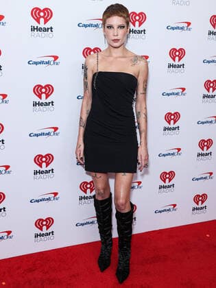 2022 iHeartRadio Music Festival - Night 2 - Press Room Halsey (Ashley Nicolette Frangipane) poses in the press room at the 2022 iHeartRadio Music Festival - Night 2 held at the T-Mobile Arena on September 24, 2022 in Las Vegas, Nevada, United States. T-Mobile Arena, Las Vegas, Nevada Nevada United States  Copyright: xImagexPressxAgencyx originalFilename: collin-2022ihea220925_np7dP.jpg