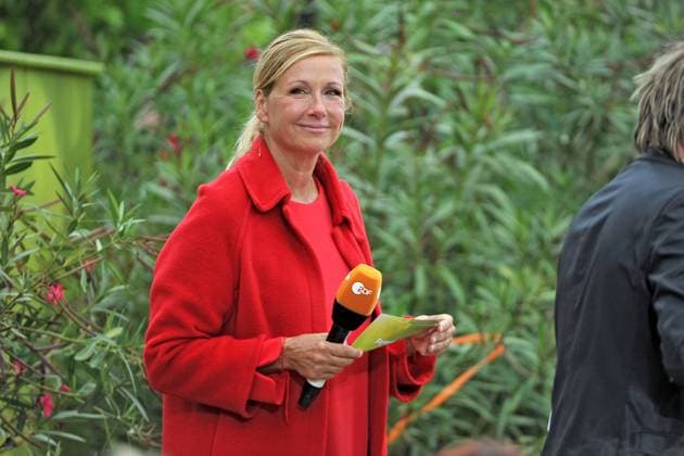 ZDF Fernsehgarten host Andrea Kiwi Kiewel during the ZDF entertainment show Fernsehgarten on 25 09 2022 in Mainz 20220925MWI43427