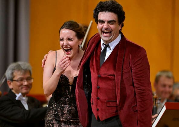 25 09 2022, International Classical Festival Festival of Nations 2022 at the Kurhaus Bad Wörishofen in Unterallgäu, gala concert with singer Rolando Villazon re, tenor , singer Emily Pogorelc soprano , Philharmonic Orchestra Baden Baden under the baton of conductor Guerassim Voronkov 25 09 2022, Classical Festival Bad Wörishofen 25 09 2022, Classical Festival Bad Wörishofe