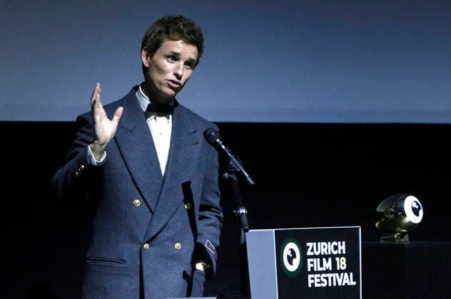 Eddie Redmayne receiving the Golden Eye Award at the screening of the Netflix film The Good Nurse at the 18 Zurich Film Festival 2022 at the Kongresshaus Zurich Zurich, 25 09 2022. Foto:xA.xBuggex xFuturexImage