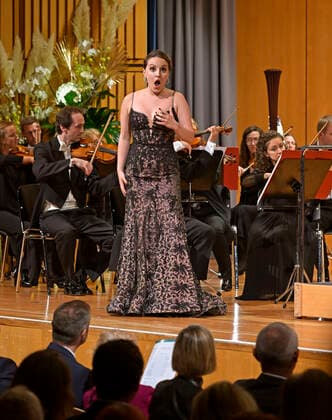 25 09 2022, International Classical Festival Festival of Nations 2022 at the Kurhaus Bad Wörishofen in Unterallgäu, gala concert with singer Emily Pogorelc soprano , Philharmonic Orchestra Baden Baden under the baton of conductor Guerassim Voronkov 25 09 2022, Classical Festival Bad Wörishofen 25 09 2022, Classical Festival Bad Wörishofen