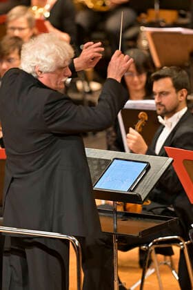 25 09 2022, International Classical Festival Festival of Nations 2022 in the Kurhaus Bad Wörishofen in Unterallgäu, gala concert with singer Rolando Villazon tenor , singer Emily Pogorelc soprano , Philharmonic Orchestra Baden Baden under the baton of conductor Guerassim V