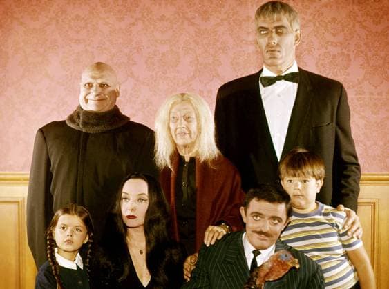Lisa Loring, Carolyn Jones, John Astin, Ken Weatherwax, Ted Cassidy, Blossom Rock, Jackie Coogan, The Addams Family (1964) ABC. (THA File Reference 34408-066THA)  Copyright: xCinemaxLegacyxCollection ThexHollywoodxArchivex 34408-066THA