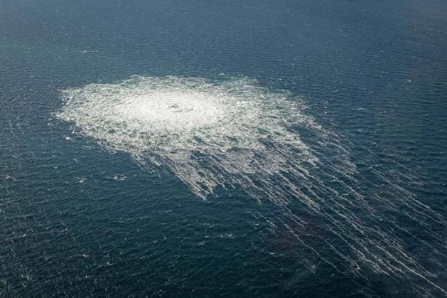 Bilder des Jahres 2022, News 09 September News Themen der Woche KW39 News Bilder des Tages View taken from a Danish F-16 interceptor of the Nord Stream 2 gas leak just south of Dueodde, Denmark, on Tuesday, September 27, 2022. This leak is one of three on the Nord Stream gas pipelines in the Baltic Sea; the other two are located on Nord Stream 1 northeast of Bornholm. The Danish Navy has established prohibition zones around the leaks for the safety of ship and air traffic. 1 WAX2022092701 DANISHxDEFENCE