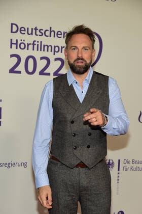 Presentation of the 20 German Hearing Film Award Steven Gätjen, Moderatoer Presentation of the 20 German Hearing Film Award 2022 in cen BOLLE Festsäle am Spree Bogeni n Berlin on 27 09 2022 Photopress Mueller Photopress Mueller