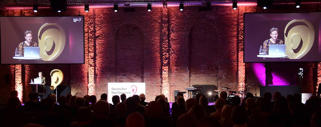Award ceremony of the 20 German Hearing Film Award Guests in the festival hall Award ceremony of the 20 German Hearing Film Award 2022 in cen BOLLE Festsäle am Spree Bogeni n Berlin on 27 09 2022 Photopress Mueller Photopress Mueller