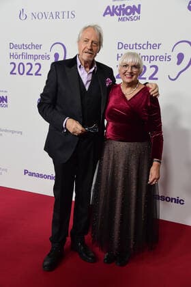 Award of the 20 German Hearing Film Award Reiner Schöne, Claudia Roth Award of the 20 German Hearing Film Award 2022 in the BOLLE Festsäle am Spree Bogeni n Berlin on 27 09 2022 Photopress Mueller Photopress Mueller