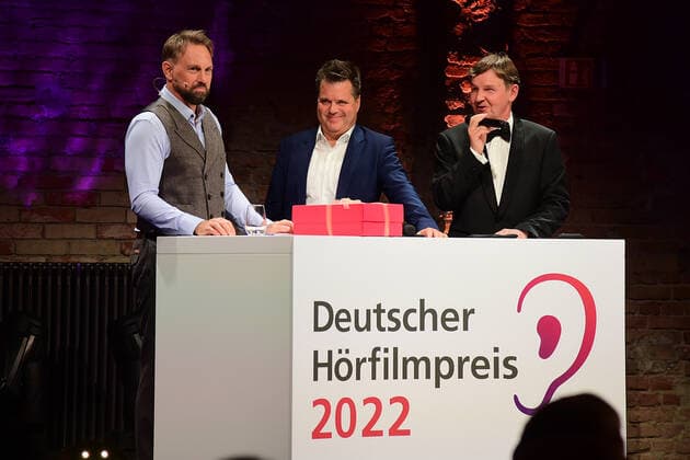 Presentation of the 20 German Hearing Film Award Steven Gätjen, Jürgen Dusel, Hans Werner Lange Presentation of the 20 German Hearing Film Award 2022 in the BOLLE Festsäle am Spree Bogen in Berlin on 27 09 2022 Photopress Mueller Photopress Mueller