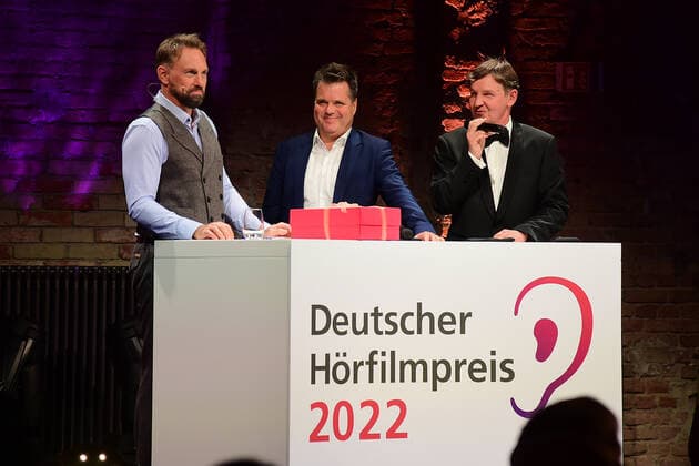 Presentation of the 20 German Hearing Film Award Steven Gätjen, Jürgen Dusel, Hans Werner Lange Presentation of the 20 German Hearing Film Award 2022 in the BOLLE Festsäle am Spree Bogen in Berlin on 27 09 2022 Photopress Mueller Photopress Mueller