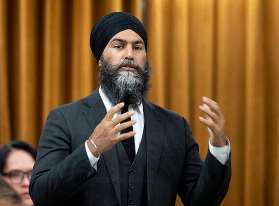 September 28, 2022, Ottawa, ON, Canada: New Democratic Party Leader Jagmeet Singh rises during Question Period, Wednesday, September 28, 2022 in Ottawa. Ottawa Canada  - ZUMAc35_ 20220928_zaf_c35_094 Copyright: xAdrianxWyldx