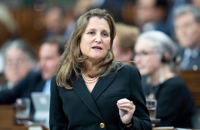 September 28, 2022, Ottawa, ON, Canada: Deputy Prime Minister and Finance Minister Chrystia Freeland rises during Question Period, Wednesday, September 28, 2022 in Ottawa. Ottawa Canada  - ZUMAc35_ 20220928_zaf_c35_091 Copyright: xAdrianxWyldx