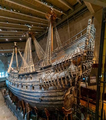view of the 17-th century Vasa warship in the Vasa Museum in Stockholm Stockholm, Sweden - 24 June, 2021: view of the 17-th century Vasa warship in the Vasa Museum in Stockholm Copyright: xZoonar.com NandoxLardix zoonar_17349836