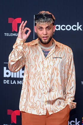 Venezuelan singer Adso Alejandro poses upon her arrival at the red carpet of the Billboard Latin Music Awards, at the Watsco Center in Coral Gables, Florida, USA, 29 September 2022. Luxury brands and haute couture houses abounded on the varied red carpet of the 2022 edition of the Billboard Latin Music Awards, in which the most striking thing was the absence of the artists with the most nominations. 2022 Billboard Latin Music Awards Red Carpet !ACHTUNG: NUR REDAKTIONELLE NUTZUNG!  Copyright: xGiorgioxVierax USA652 20220930-b081eef0b2492c10e1a7a5ca9ef03df715c53776