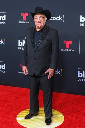 Cuban singer Eliades Ochoa poses upon his arrival at the red carpet of the Billboard Latin Music Awards, at the Watsco Center in Coral Gables, Florida, USA, 29 September 2022. Luxury brands and haute couture houses abounded on the varied red carpet of the 2022 edition of the Billboard Latin Music Awards, in which the most striking thing was the absence of the artists with the most nominations. 2022 Billboard Latin Music Awards Red Carpet !ACHTUNG: NUR REDAKTIONELLE NUTZUNG!  Copyright: xGiorgioxVierax USA656 20220930-3a0ed1c22b428074caa4b98159b149bae086da2e