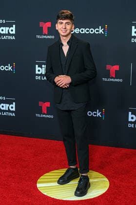 Actor and influencer Basilio Cerdan poses upon his arrival at the red carpet of the Billboard Latin Music Awards, at the Watsco Center in Coral Gables, Florida, USA, 29 September 2022. Luxury brands and haute couture houses abounded on the varied red carpet of the 2022 edition of the Billboard Latin Music Awards, in which the most striking thing was the absence of the artists with the most nominations. 2022 Billboard Latin Music Awards Red Carpet !ACHTUNG: NUR REDAKTIONELLE NUTZUNG!  Copyright: xGiorgioxVierax USA663 20220930-036d1dfd44f19a6157050e1a7d31c5cb2f2f21fa