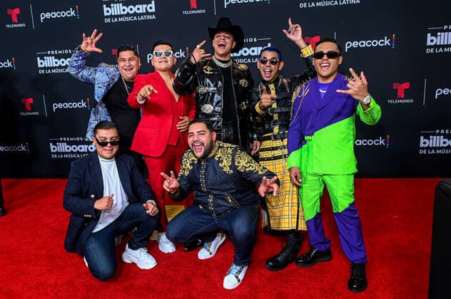 Members of Grupo Firme pose upon their arrival at the red carpet of the Billboard Latin Music Awards, at the Watsco Center in Coral Gables, Florida, USA, 29 September 2022. Luxury brands and haute couture houses abounded on the varied red carpet of the 2022 edition of the Billboard Latin Music Awards, in which the most striking thing was the absence of the artists with the most nominations. 2022 Billboard Latin Music Awards Red Carpet !ACHTUNG: NUR REDAKTIONELLE NUTZUNG!  Copyright: xGiorgioxVierax USA675 20220930-dcde714a2dbd6f2bd51bd82c0543e83886b52d15