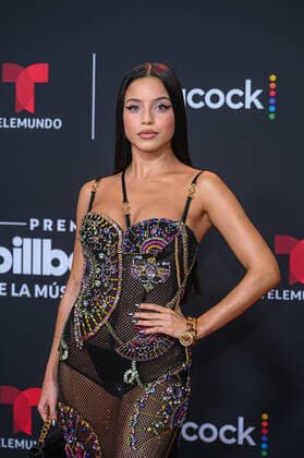 Argentine singer Emilia poses upon her arrival at the red carpet of the Billboard Latin Music Awards, at the Watsco Center in Coral Gables, Florida, USA, 29 September 2022. Luxury brands and haute couture houses abounded on the varied red carpet of the 2022 edition of the Billboard Latin Music Awards, in which the most striking thing was the absence of the artists with the most nominations. 2022 Billboard Latin Music Awards Red Carpet !ACHTUNG: NUR REDAKTIONELLE NUTZUNG!  Copyright: xGiorgioxVierax USA728 20220930-b57ff217b8b6e07086129f6f365f8a0475a26465
