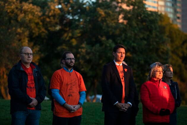 September 30, 2022, Niagara Falls, ON, Canada: Prime Minister Justin Trudeau takes part in a sunrise ceremony to mark the National Day of Truth and Reconciliation in Niagara Falls, Ont. on Friday, September 30, 2022. Niagara Falls Canada  - ZUMAc35_ 20220930_zaf_c35_005 Copyright: xNickxIwanyshynx