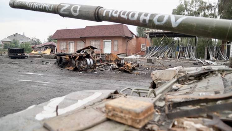 Ukrainian forces confirmed the liberation of the crucial rail hub of Kupiansk and shortly after seized Izium, the major base for Moscow™s forces in the Kharkiv region.Izium has for centuries been regarded as the gateway to the Donbas region of eastern Ukraine and, from there, to the Black Sea. Copyright: GöktayxKoraltan 17684669