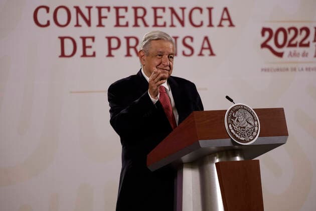September 30, 2022, Mexico City, Mexico: Mexican President, Andres Manuel Lopez Obrador, gesticulates while speak during his daily briefing conference at the National Palace. on September 30, 2022 in Mexico City, Mexico. Mexico City Mexico - ZUMAe321 20220930_zia_e321_005 Copyright: xLuisxBarronxEyepixxGroupx