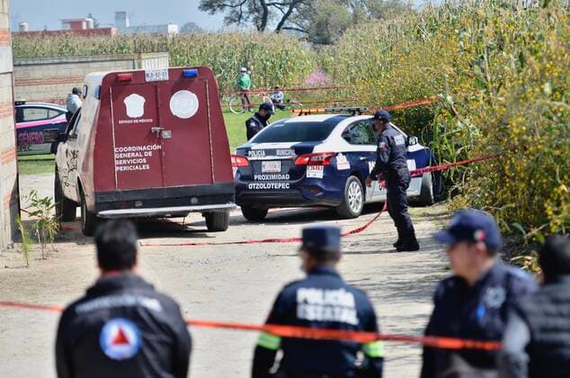 Plane Crash Causes 3 Deaths In The State Of Mexico A small plane crashed in a cornfield located in Otzolotepec, State of Mexico, about 3 kilometers from Toluca International Airport, the accident caused the death of 3 people. on September 30, 2022. Otzolotepec Mexico  Copyright: xArturoxHernandezx originalFilename: hernandezsanchez-notitle220930_nplyB.jpg