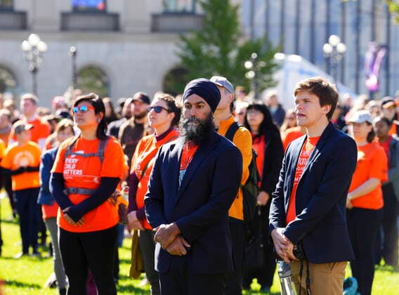 September 30, 2022, Ottawa, ON, CAN: NDP leader Jagmeet Singh join others as they take part in ceremonies for the National Day of Truth and Reconciliation in Ottawa on Friday, Sept. 30, 2022. Ottawa CAN  - ZUMAc35_ 20220930_zaf_c35_079 Copyright: xSeanxKilpatrickx