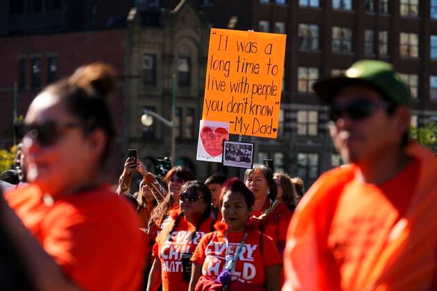 September 30, 2022, Ottawa, ON, CAN: People take part in ceremonies for the National Day of Truth and Reconciliation in Ottawa on Friday, Sept. 30, 2022. Ottawa CAN  - ZUMAc35_ 20220930_zaf_c35_081 Copyright: xSeanxKilpatrickx