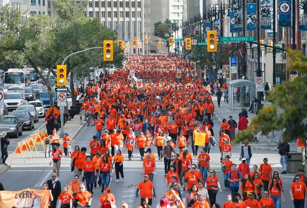 September 30, 2022, WINNIPEG, MANITOBA, CANADA: People attend the second annual Orange Shirt Day Survivors Walk and Pow Wow on National Day for Truth and Reconciliation in Winnipeg, Friday, September 30, 2022. WINNIPEG CANADA  - ZUMAc35_ 20220930_zaf_c35_204 Copyright: xJohnxWoodsx