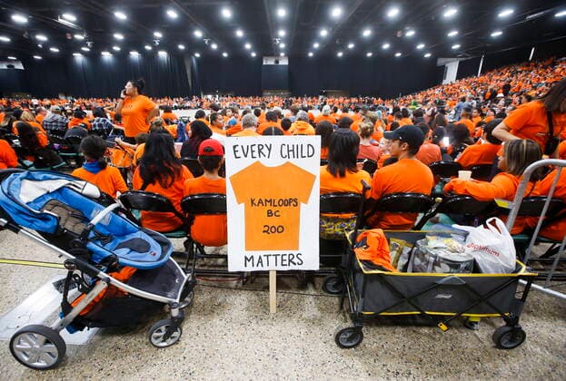 September 30, 2022, WINNIPEG, MANITOBA, CANADA: People attend the second annual Orange Shirt Day Survivors Walk and Pow Wow on National Day for Truth and Reconciliation in Winnipeg, Friday, September 30, 2022. WINNIPEG CANADA  - ZUMAc35_ 20220930_zaf_c35_214 Copyright: xJohnxWoodsx