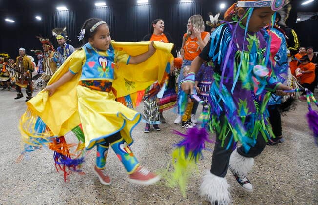 September 30, 2022, WINNIPEG, MANITOBA, CANADA: Hannah Lavallee, 6, and brother Tyee, 8, dance during the grand entrance at the second annual Orange Shirt Day Survivors Walk and Pow Wow on National Day for Truth and Reconciliation in Winnipeg, Friday, September 30, 2022. WINNIPEG CANADA  - ZUMAc35_ 20220930_zaf_c35_224 Copyright: xJohnxWoodsx