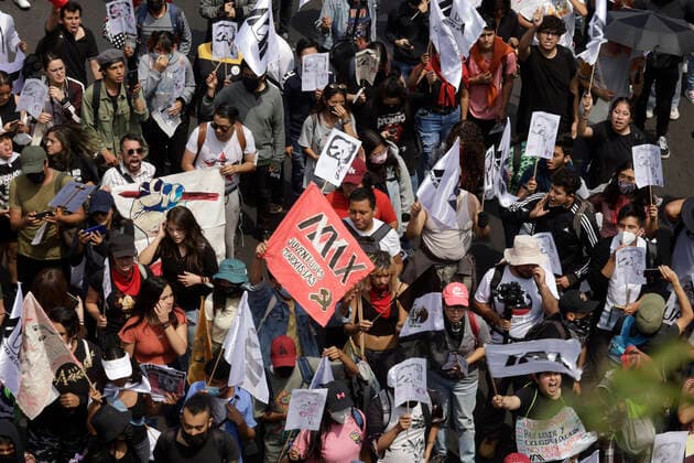 Commemoration Of The 54 years of the Tlatelolco massacre October 2, 2022, Mexico City, Mexico: Thousands of students, citizens and activists take part during the march for the 54th anniversary of the massacre of students and civilians in the Plaza de las Tres Culturas in 1968 in Tlatelolco in Mexico City. on October 2, 2022 in Mexico City, Mexico. (Photo by Luis Barron Eyepix Group). Copyright: xLuisxBarronx xEyepixxGroupx LB_02102022_77994