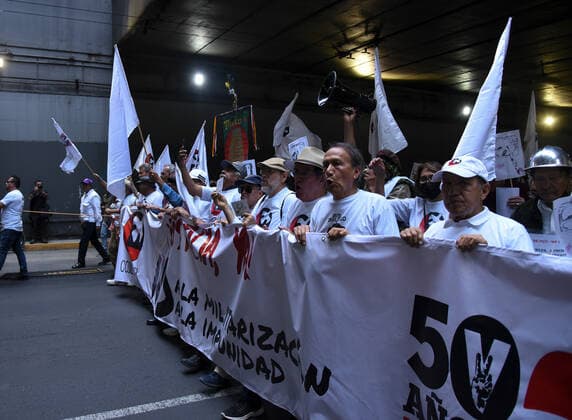 Mexico City, Mexico, October 2: Protest of civil organizations, student in commemoration of the 54th anniversary of the students massacre of Tlatelolco. on October, 2, 2022 in Mexico City, Mexico. Mexico City Mexico - ZUMAe321 20221002_zia_e321_001 Copyright: xMarcoxRodroÂ­guezxEyepixxGroupx