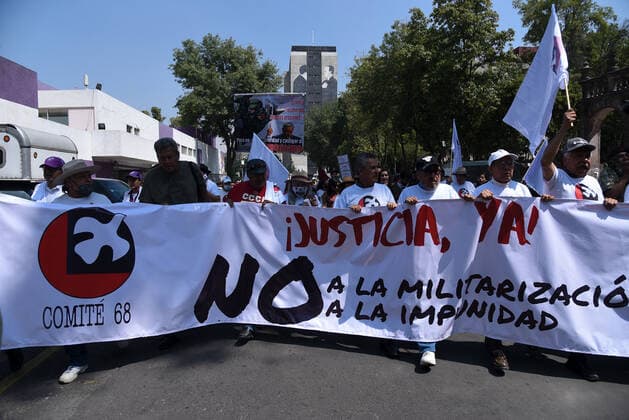 Mexico City, Mexico, October 2: Protest of civil organizations, student in commemoration of the 54th anniversary of the students massacre of Tlatelolco. on October, 2, 2022 in Mexico City, Mexico. Mexico City Mexico - ZUMAe321 20221002_zia_e321_003 Copyright: xMarcoxRodroÂ­guezxEyepixxGroupx