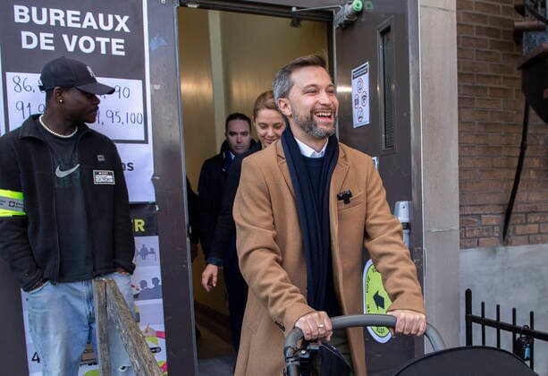 October 3, 2022, Montreal, PQ, Canada: Quebec Solidaire co-spokesperson Gabriel Nadeau-Dubois laughs after casting his ballot on Quebec election day in Montreal, Monday, October 3, 2022. Montreal Canada  - ZUMAc35_ 20221003_zaf_c35_020 Copyright: xGrahamxHughesx