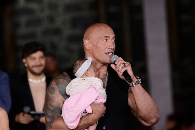 October 3, 2022, Mexico City, Mexico: Actor Dwayne Johnson attends the Back carpet of Black Adam fan event at Diego Rivera Museum. on October 3, 2022 in Mexico City, Mexico. Mexico City Mexico - ZUMAe321 20221003_zia_e321_018 Copyright: xCarlosxTischlerxEyepixxGroupx