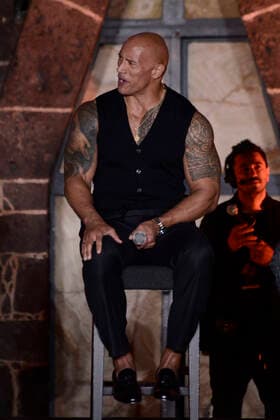 October 3, 2022, Mexico City, Mexico: Actor Dwayne Johnson attends the Back carpet of Black Adam fan event at Diego Rivera Museum. on October 3, 2022 in Mexico City, Mexico. Mexico City Mexico - ZUMAe321 20221003_zia_e321_031 Copyright: xCarlosxTischlerxEyepixxGroupx