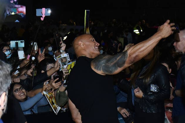 October 3, 2022, Mexico City, Mexico: Actor Dwayne Johnson attends the Back carpet of Black Adam fan event at Diego Rivera Museum. on October 3, 2022 in Mexico City, Mexico. Mexico City Mexico - ZUMAe321 20221003_zia_e321_033 Copyright: xCarlosxTischlerxEyepixxGroupx