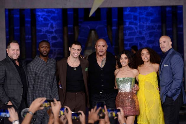 October 3, 2022, Mexico City, Mexico: (L-R) Beau Flynn, Aldis Hodge, Noah Centineo, Dwayne Johnson, Sarah Shahi, Quintessa Swindell, Hiram GarcoÂa attend the Back carpet of Black Adam fan event at Diego Rivera Museum. on October 3, 2022 in Mexico City, Mexico. Mexico City Mexico - ZUMAe321 20221003_zia_e321_098 Copyright: xCarlosxTischlerxEyepixxGroupx