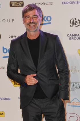 October 4, 2022, Rome, Italy: Beppe Convertini attends at the red carpet of the Globo d oro award 2022 at the Auditorium Parco Della Musica. Rome Italy - ZUMAs197 20221004_zaa_s197_392 Copyright: xCartellixMariox