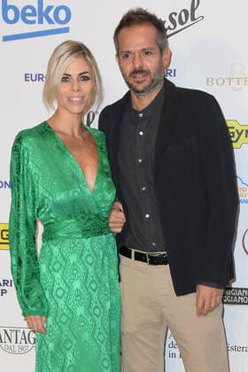 October 4, 2022, Rome, Italy: Avarello Roberta (left) and Simone Godano (right) attend at the red carpet of the Globo d oro award 2022 at the Auditorium Parco Della Musica. Rome Italy - ZUMAs197 20221004_zaa_s197_424 Copyright: xCartellixMariox