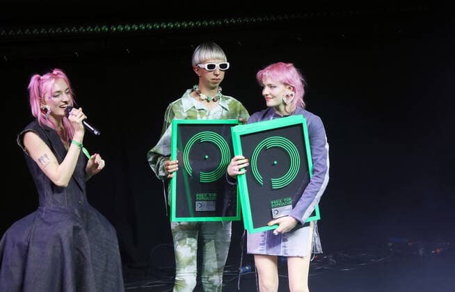 04 10 2022, Berlin Germany Pop Culture Award, Event at Admiralspalast Blond wins in the category Most Beautiful Story