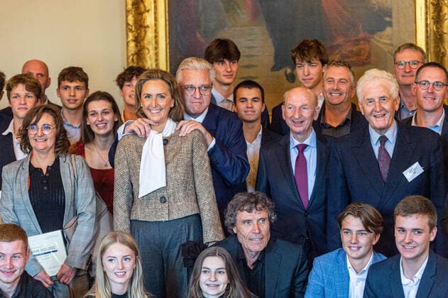 Prince Laurent and Princess Claire of Belgium are seen posing with laureats at the award ceremony of the Prix Terre d Avenir Prijs Focus Aarde science awards, in Brussels, Wednesday 05 October 2022. The award is an initiative of the Queen Paola Foundation in collaboration with the Dirk Frimout Foundation and rewards the best integrated tests and cross-curricular group projects (Extraordinary secondary education and Center for part-time education) about the earth, space or the relationship between people and soil.  JONASxROOSENS 46344009