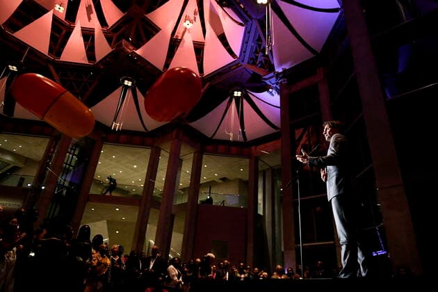 October 5, 2022, Ottawa, ON, CAN: Prime Minister Justin Trudeau speaks after the premiere of Steadfast, a film about the life of Jean Augustine, who became the first Black female Member of Parliament in 1993 and the first Black woman in Cabinet in 2002, at the National Gallery of Canada in Ottawa, on Wednesday, Oct. 5, 2022. Ottawa CAN  - ZUMAc35_ 20221005_zaf_c35_055 Copyright: xJustinxTangx