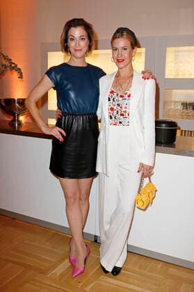 Julia Stinshoff and Wolke Hegenbarth at the 11 presentation of the EMOTION Award 2022 at the Curio Haus Hamburg, 05 10 2022 Foto:xC.xTamckex xFuturexImage